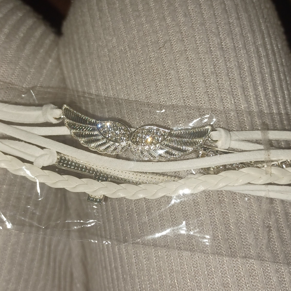 😁3/$12  New Angle Wing Braclet